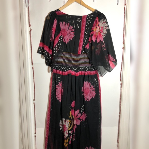 ✨BLACK and PINK FLOWER PRINT WOMEN DRESS - Picture 2 of 3